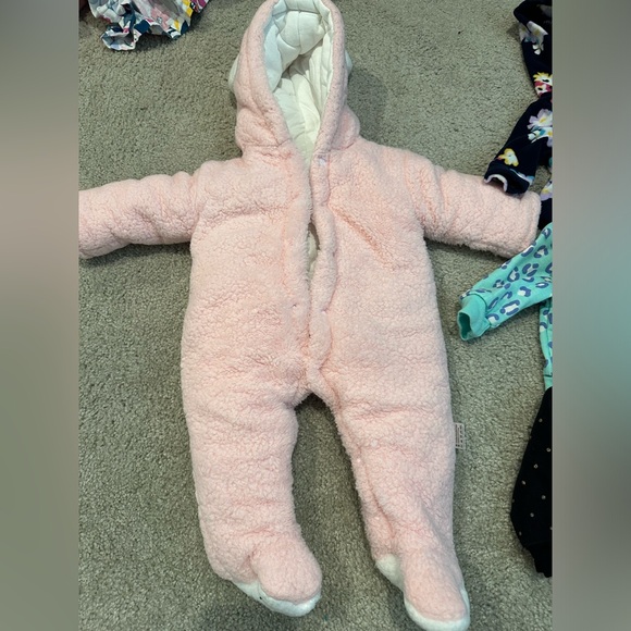 Winter NB Items - Picture 2 of 5